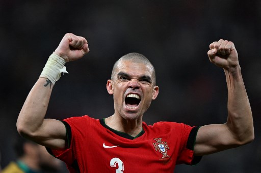 Pepe telah memutuskan kontrak bersama Porto pada awal musim panas 2024 sebelum membela Portugal bersama Cristiano Ronaldo di Piala Eropa 2024. Sayang, Portugal tersingkir di perempat final setelah kalah adu penalti melawan Prancis.