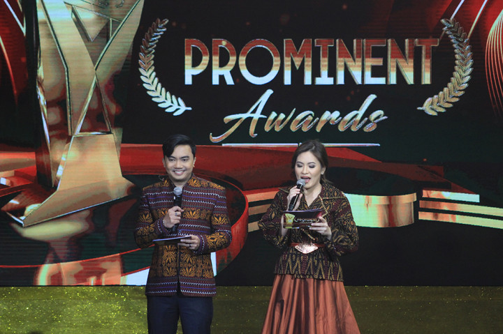 Salutee bersama Metro TV kembali menggelar Prominent Awards 2024 dengan tema 'Untukmu Indonesia' yang diselenggarakan pada Jumat, 9 Agustus 2024 di Grand Studio Metro TV, Kedoya. 