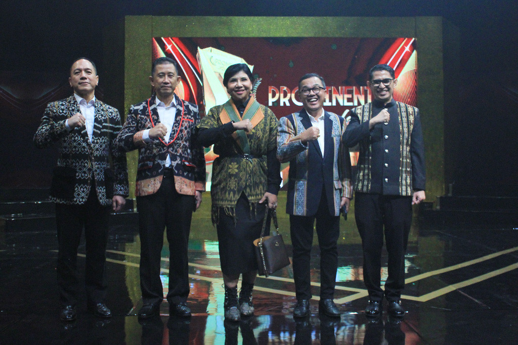 Kinerja dari para eksekutif pengelola korporasi yang layak disebut sebagai pejuang ekonomi, diharapkan bisa meningkatkan kesejahteraan untuk masyarakat dan kemajuan bangsa.