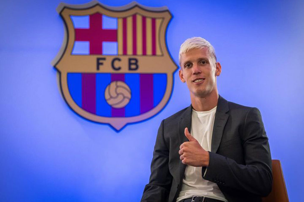 Barcelona resmi mengumumkan kedatangan Dani Olmo dari klub Jerman RB Leipzig. Olmo menjadi transfer pertama klub Katalunya itu di musim panas 2024. 