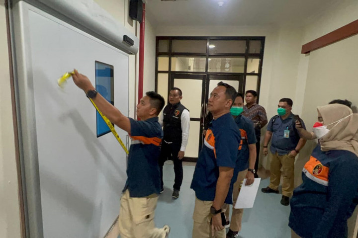 Ditreskrimsus Polda Bangka Belitung menyita barang bukti terkait dugaan tindak pidana korupsi pengadaan alat kesehatan di RSUD Dr. (H.C) Ir. Soekarno Provinsi Bangka Belitung senilai Rp5,1 miliar.