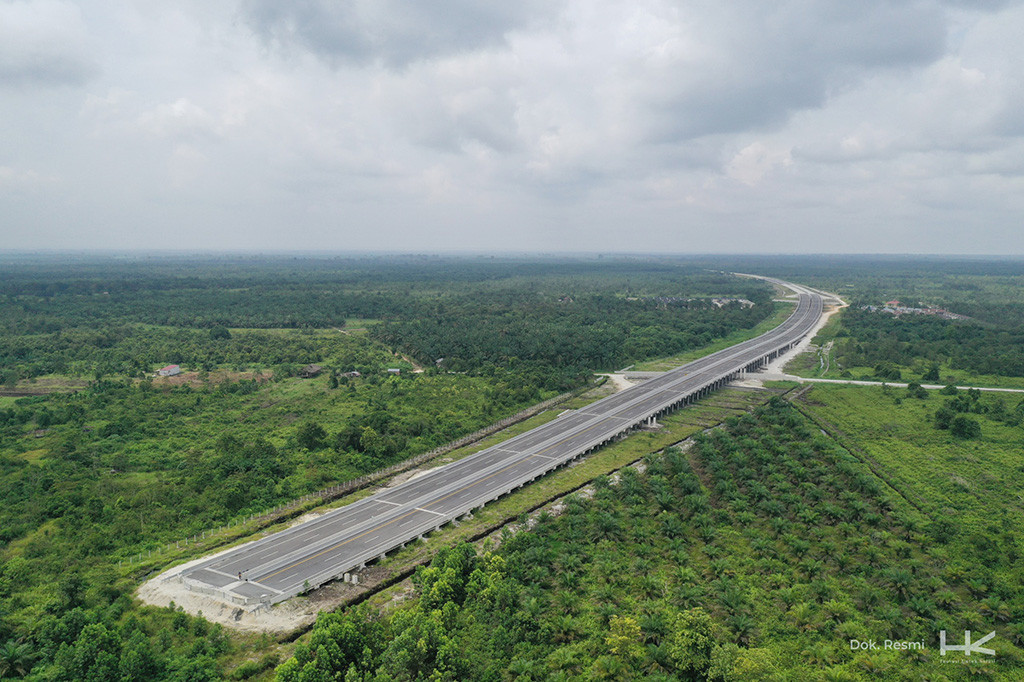 Pasca peresmian, terdapat sisa pekerjaan konstruksi 9 km di bagian STA 0+9 pada Gerbang Tol (GT) Keluar atau Ramp On-Of. Ruas tol ini mengalami tantangan pembangunan pada lokasi yang melewati kawasan hutan, sehingga berdampak pada pengadaan lahan pada kawasan hutan.