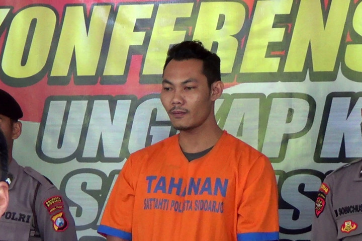 Pelaku pembunuhan perempuan cantik Tyar Aprilia Anindita, 24, di Sidoarjo, Jawa Timur, ternyata adalah pacarnya sendiri, Erwan Nurmansyah, 31.