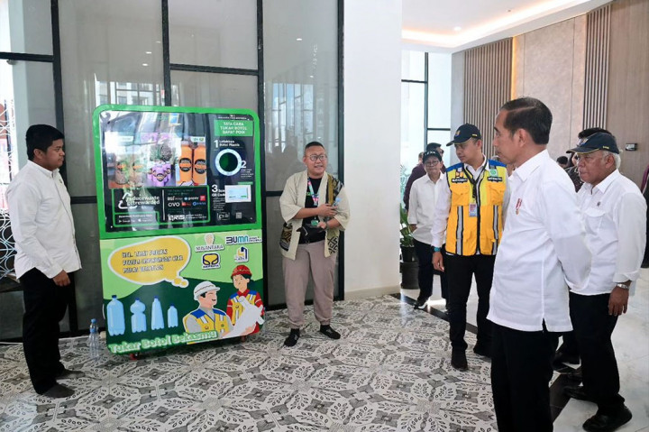 Pada kesempatan tersebut Presiden mengamati pemanfaatan modul pengelolaan hunian ASN yang dirancang secara modern dan digital, sebagai bagian dari upaya mewujudkan konsep smart city di ibu kota baru.