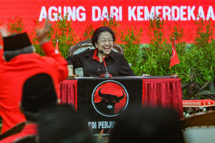 Ketua Umum DPP PDI Perjuangan Megawati Soekarnoputri menepis isu yang menyebut dirinya melakukan intimidasi kepada Kapolri Jenderal Listyo Sigit Prabowo.