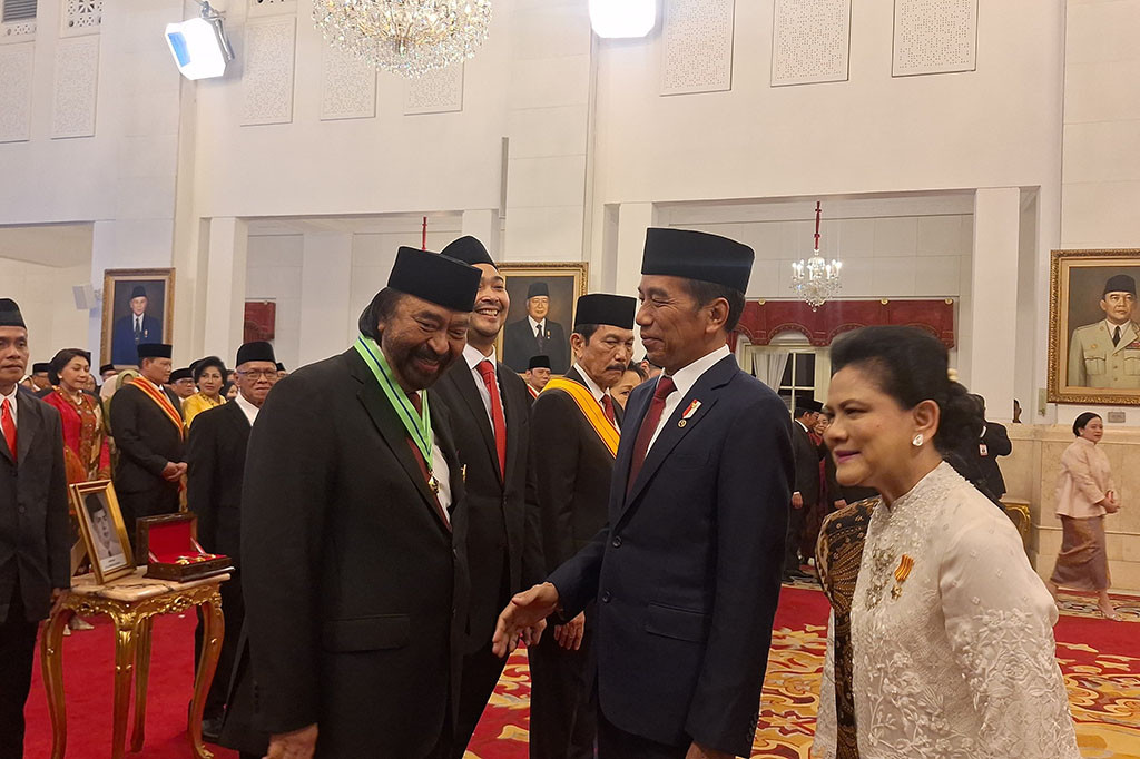 Surya Paloh mendapatkan medali kepeloporan. Pemberian medali ini sesuai dengan Keputusan Presiden bernomor 103/TK/TH 2024 Tentang Penganugerahan Tanda Jasa Medali Kepeloporan.