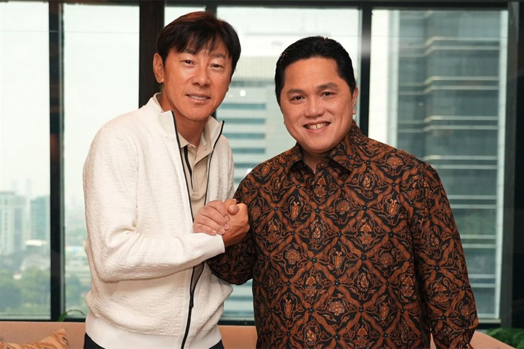 Ketua Umum Persatuan Sepak Bola Seluruh (PSSI) Indonesia Erick Thohir mengaku merasa sumringah bisa kembali bertemu pelatih timnas Indonesia Shin Tae-yong (STY) dalam keadaan sudah sehat dan siap bekerja untuk timnas.
