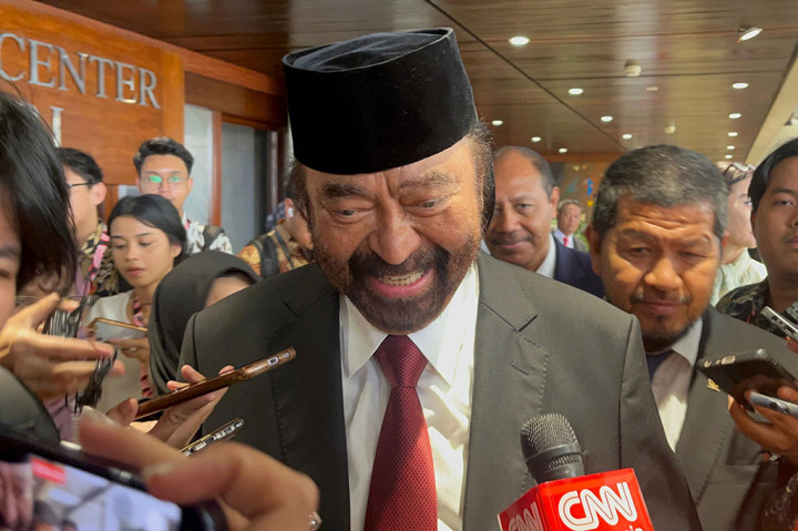 Ketua Umum Partai NasDem Surya Paloh menilai Anies Baswedan merupakan aset negara yang dapat berguna untuk kemajuan bangsa di masa depan. Namun demikian, Surya menilai kapabilitas Anies untuk saat ini belum bisa dimanfaatkan dalam kontestasi Pilkada 2024.
