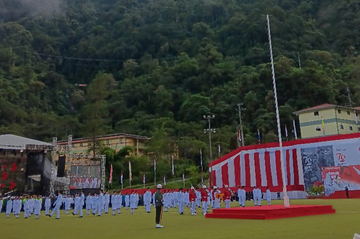 Tema upacara kali ini adalah 'Pertambangan Hulu Hilir untuk Indonesia Maju' yang menggambarkan PT Freeport Indonesia yang telah menjadi perusahaan tambang tembaga terintegrasi dari hulu hingga hilir.