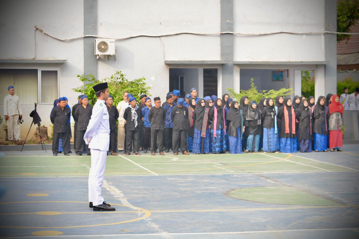 “Gerakan Merdeka Belajar merupakan wujud perjuangan yang telah membuat perubahan besar dalam sistem pendidikan Indonesia. Kemerdekaan mengeksplorasi minat dan potensi peserta didik dengan Kurikulum Merdeka menjadi semangat membangun cita-cita memajukan pendidikan dan kebudayaan,” ujar Nadiem.