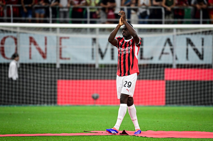 Dalam pernyataannya, Milan mengatakan bahwa Fofana telah meneken kontrak dengan Rossoneri sampai 30 Juni 2028.