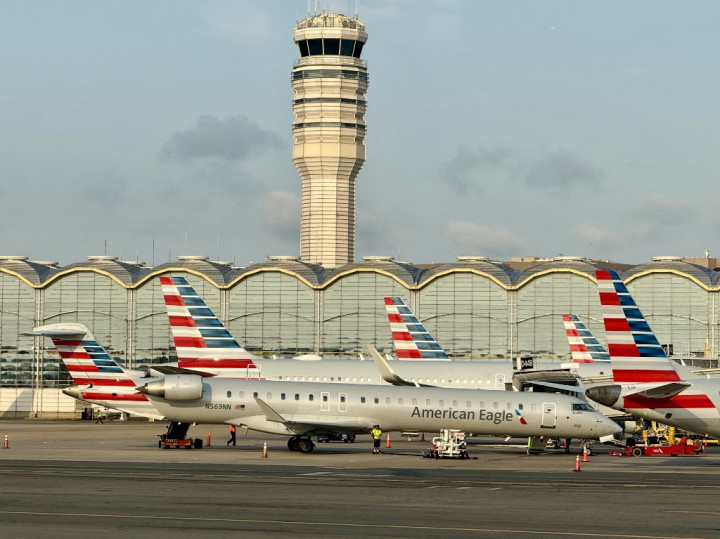 Maskapai American Airlines menghentikan penerbangannya dari dan ke Israel hingga April 2025, menurut media Israel KAN pada Minggu, 18 Agustus 2024.
