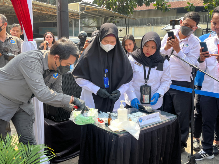 I Wayan mengungkap, beberapa barang bukti yang dimusnahkan yaitu 278,9 ribu gram yang terdiri dari 161,8 ribu gram sabu, 117 ribu gram ganja, beserta 38 ribu butir Mephedrone (4-MMC).