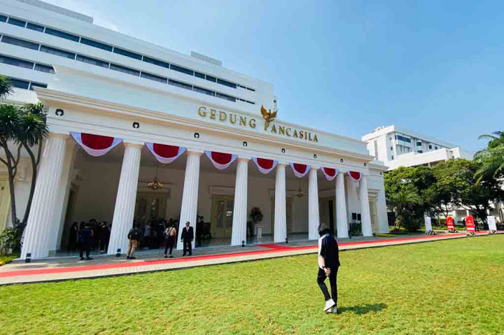 Gedung Pencasila merupakan bagian krusial dari kompleks Kementerian Luar Negeri RI yang telah menjadi lokasi ratusan pertemuan dengan sejumlah menteri luar negeri dan pejabat tinggi negara sahabat.