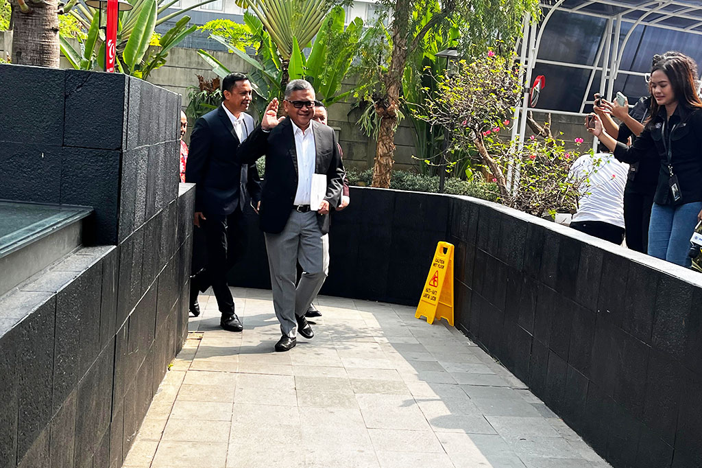 Sekretaris Jenderal (Sekjen) Partai Demokrasi Indonesia Perjuangan (PDIP) Hasto Kristiyanto memenuhi panggilan Komisi Pemberantasan Korupsi (KPK) hari ini, 20 Agustus 2024.