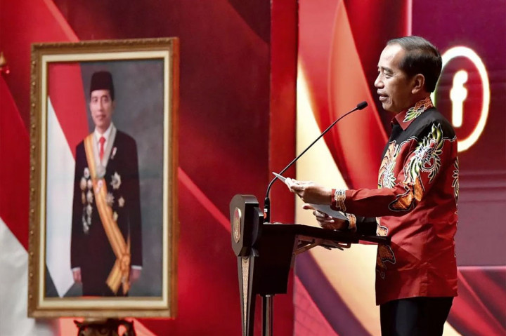 Pada kesempatan itu, Presiden menyampaikan penghargaan dan sangat menghargai serta menghormati kerja keras KPU dari pusat sampai daerah yang telah sukses dan berhasil menyelenggarakan seluruh tahapan Pilpres dan Pemilu Legislatif 2024 secara aman, tertib dan lancar.
