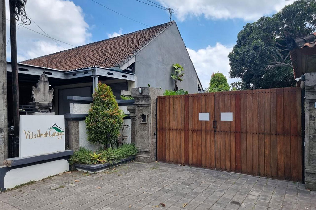 Penyidik Kejaksaan Agung (Kejagung) menyita satu unit villa milik tersangka Helena Lim. Villa yang berada di Provinsi Bali itu diduga kuat terkait kasus korupsi tata niaga komoditas timah di wilayah Izin Usaha Pertambangan (IUP) PT Timah, Tbk Tahun 2015-2022.