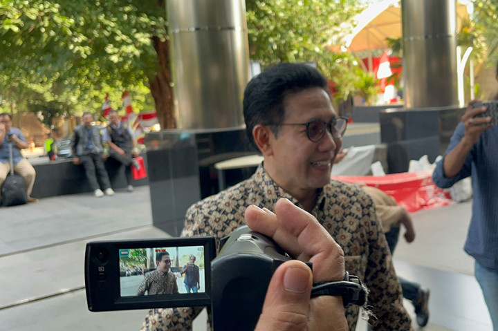 Menteri Desa Pembangunan Daerah Tertinggal, dan Transmigrasi (Mendes PDTT) Abdul Halim Iskandar memenuhi panggilan Komisi Pemberantasan Korupsi (KPK), hari ini, 22 Agustus 2024. Dia bakal dimintai keterangan terkait kasus dugaan suap terkait dana hibah di Jawa Timur (Jatim).