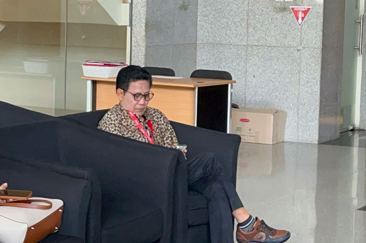 Abdul mengaku tidak mengetahui pertanyaan yang akan dicecarkan oleh penyidik. Namun, dia siap memberikan keterangan yang dibutuhkan oleh KPK. “Itu yang enggak tahu (apa yang akan ditanya), nanti kita lihat,” ucap Abdul.