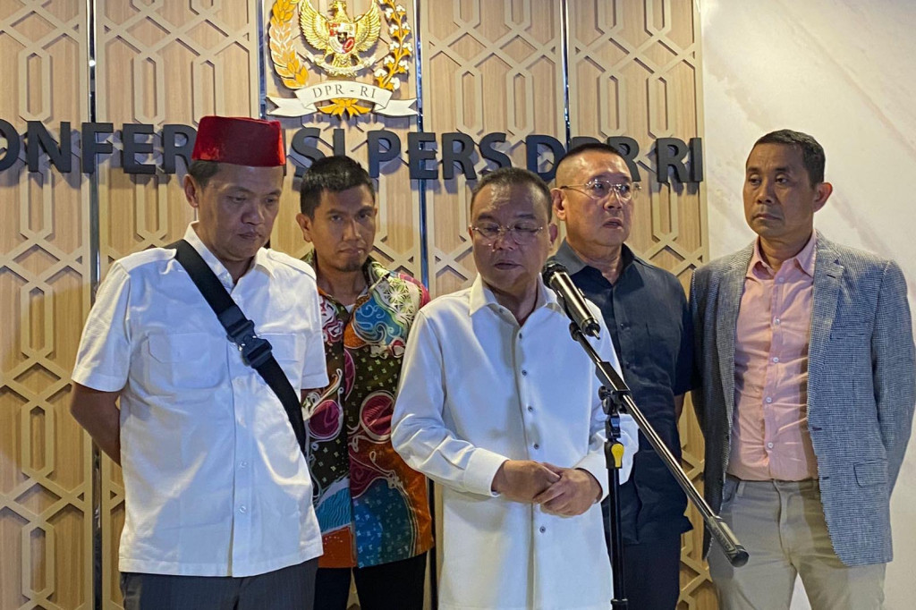 DPR membatalkan Revisi Undang-Undang (RUU) Pemilihan Kepala Daerah (Pilkada). Penyelenggaraan Pilkada 2024 tetap mengacu pada hasil putusan Mahkamah Kontitusi (MK).