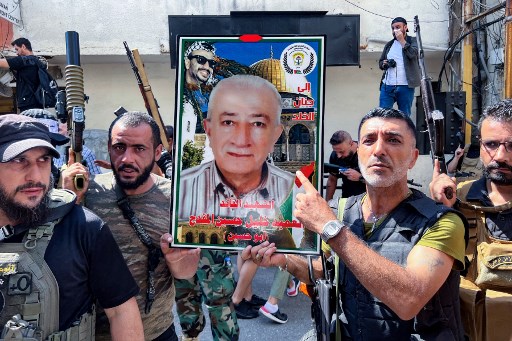 Kelompok Palestina, Fatah, mengatakan pada Rabu, 21 Agustus 2024 bahwa salah satu komandan militernya tewas dalam serangan udara Israel di Lebanon selatan.