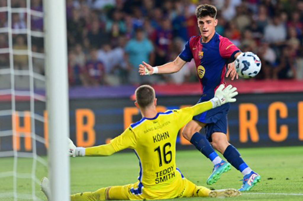 Pau Victor sendiri sebelumnya merupakan pemain pinjaman Barcelona dari Girona. Pesepak bola berusia 22 tahun itu sejatinya memang hasil didikan akademi Girona. Pada Juli 2022, Victor naik ke tim utama Girona tetapi langsung dipinjamkan ke klub divisi keempat Spanyol CE Sabadell satu bulan kemudian.