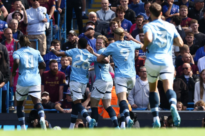 City berbalik unggul pada menit ke-14 lewat sepakan Kevin De Bruyne. Mendapat umpan Savinho, De Bruyne tanpa kesulitan memperdaya Arijanet Muric.