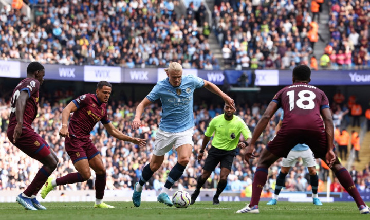 Memasuki babak kedua, City masih menguasai jalannya pertandingan. Dominasi mereka kembali membuahkan gol pada menit ke-88 dengan Haaland melengkapi hattrick di laga ini.