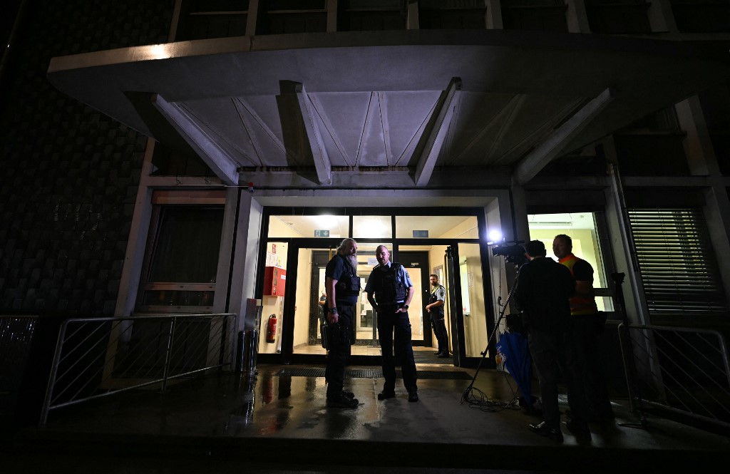 Sebelumnya, satu kelompok teroris mengeklaim bertanggung jawab atas serangan penusukan di sebuah festival di Solingen pada Jumat, yang menewaskan tiga orang dan melukai delapan lainnya.