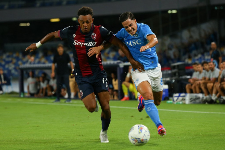 Napoli menorehkan kemenangan pertama musim ini setelah menghajar Bologna 3-0 dalam laga Serie A pekan kedua di Stadion Diego Armando Maradona pada Senin, 26 Agustus 2024 dini hari WIB.