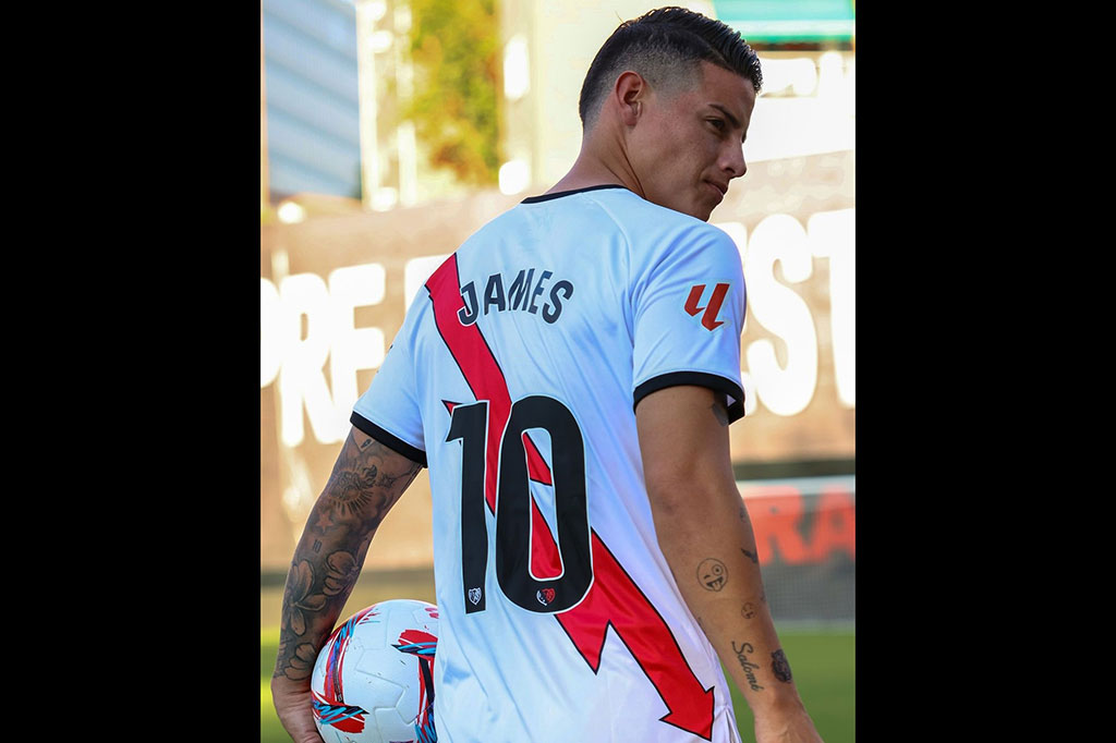 Secara individu, James Rodriguez sudah mengantongi beragam penghargaan termasuk pemain terbaik Liga Portugal, pencetak gol terbanyak Piala Dunia 2014, Puskas dan pemain terbaik Copa America 2024. 