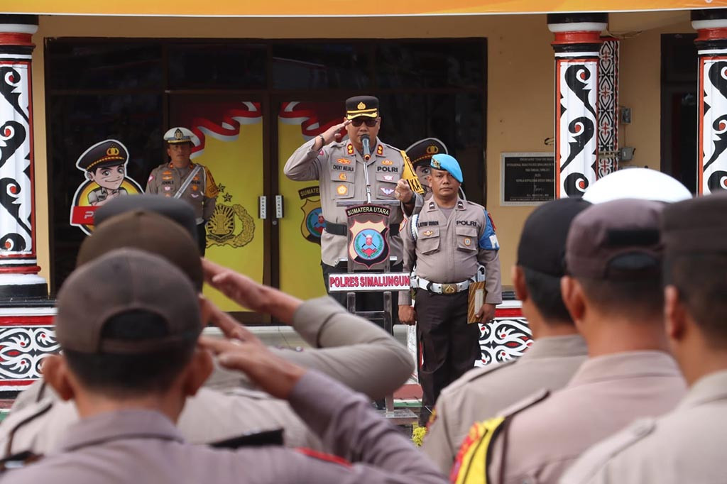 Untuk memastikan kesiapan pengamanan Pekan Olahraga Nasional (PON) XXI Aceh-Sumut yang akan diselenggarakan di Kabupaten Simalungun, Polres Simalungun menggelar Apel Pasukan Operasi Harimau Tapanuli (Hatra) Toba 2024 di Lapangan Apel Mako Polres Simalungun, Pamatang Raya, Kabupaten Simalungun, Rabu, 28 Agustus 2024.