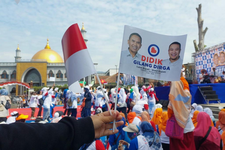 Para kader menyatakan siap berjuang memenangkan paslon yang mengangkat slogan 'Benahi Bandung Barat' ini. Setelah dari Alun-alun Lembang, Dikdik-Gilang akan langsung mendaftar ke KPU dengan diantar para pimpinan partai.