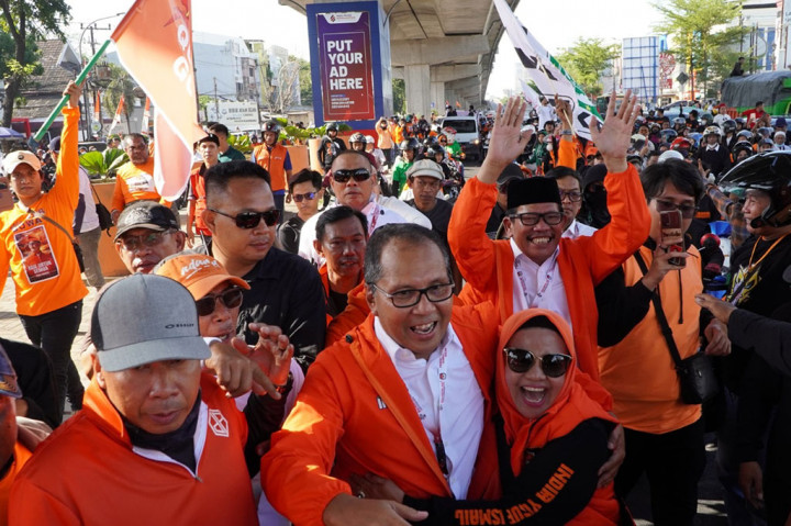 Salah satu solusi agar Sulawesi Selatan bisa berjaya di masa depan dengan pertanian adalah dengan mendorong pengelolaan pertanian berbasis egaliter. Tanpa ada perbedaan dalam pembangunan. 