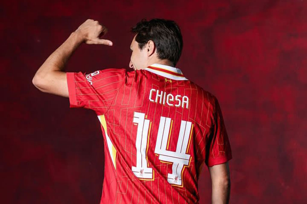 Kedatangan Chiesa menghadirkan kedalaman bagi lini depan Liverpool yang telah memiliki Mohamed Salah, Diogo Jota, Luis Diaz, Darwin Nunez, dan Cody Gakpo.