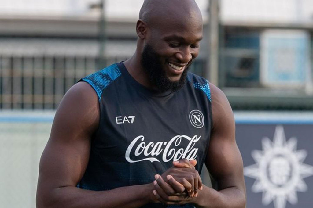 Di musim 2023-2024 Lukaku lagi-lagi dipinjamkan ke klub Serie A kali ini AS Roma. Setelah satu musim di sana, barulah Lukaku lepas dari ikatannya dengan Chelsea karena Napoli mengaktifkan transfernya.