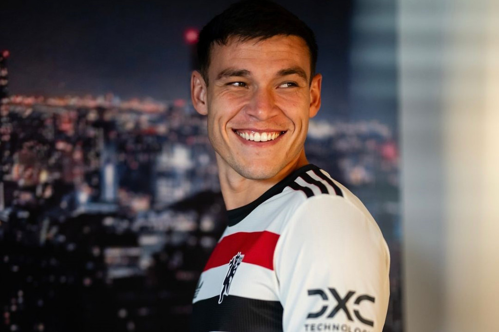 Manchester United menuntaskan transfer senilai total 60 juta euro (Rp1,02 triliun) untuk Manuel Ugarte dari Paris Saint-Germain pada Jumat, 30 Agustus 2024 malam waktu setempat.