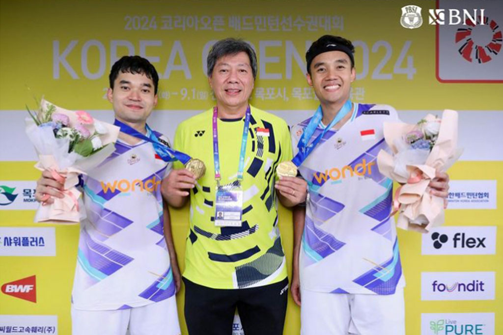 Tidak membutuhkan waktu lama bagi pasangan baru Indonesia ini untuk kemudian memaksakan rubber game dan merebut gelar perdana mereka di turnamen BWF ini.