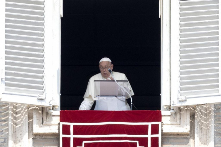 Pada hari Minggu, 1 September 2024 pemimpin spiritual umat Katolik tersebut mengajukan kembali seruan untuk gencatan senjata segera, pembebasan sandera, dan bantuan kemanusiaan ke Gaza, tempat dia mengatakan banyak penyakit, termasuk polio, sedang menyebar.
