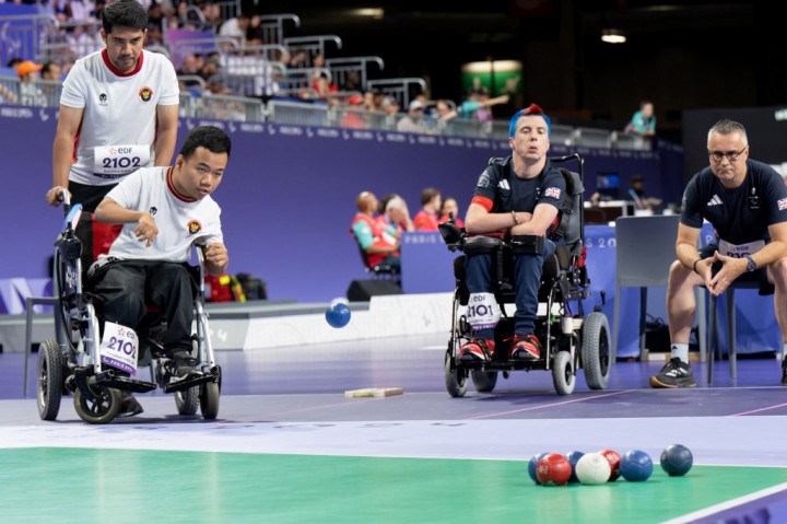 Afrizal mengungkapkan bahwa keberhasilannya ini tidak lepas dari arahan para pelatih dan dukungan dari rekan-rekannya. 