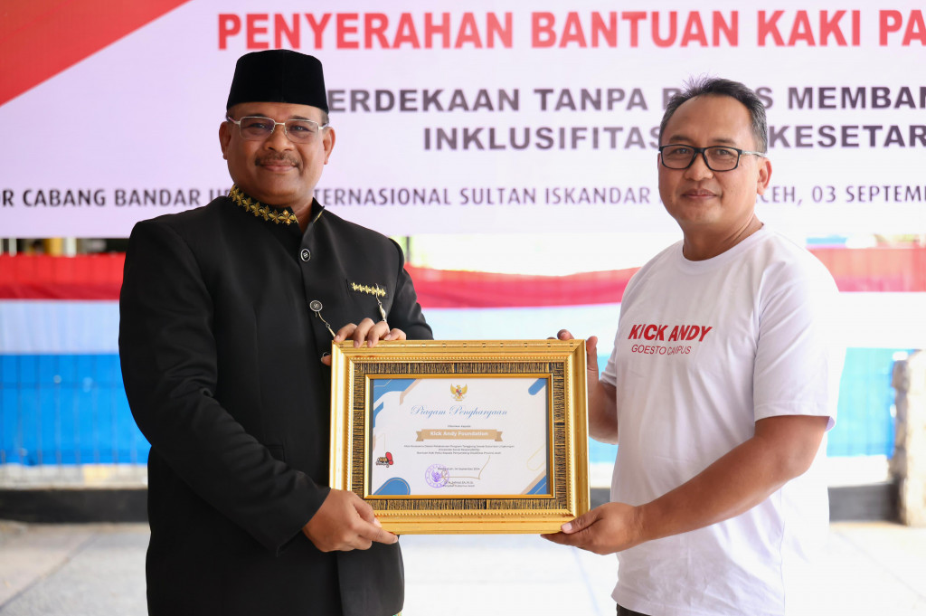 Pjs Executive General Manager PT. Angkasa Pura II Bandara Sultan Iskandar Muda (SIM), Ade Yustian, menyampaikan bahwa kerjasama antara yayasan kick andy dan perusahaan ini telah terjalin selama 5 tahun. 