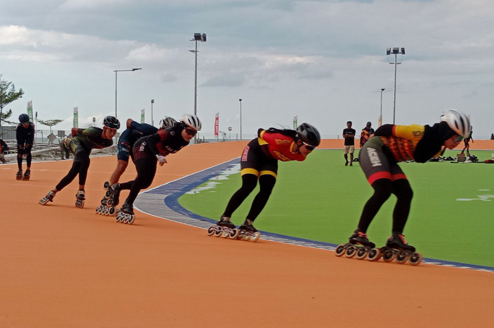 Diantara budaya religi yang disuguh adalah tradisi kearifan lokal dalam perlakuan memuliakan tamu. Karena tamu adalah orang yang ingin menyambung silaturrahim dengan tuan rumah.