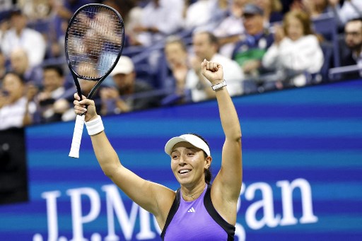 Pegula yang berada di peringkat keenam menang 6-2, 6-4 dan akan menghadapi petenis Ceko Karolina Muchova untuk memperebutkan satu tempat di final.