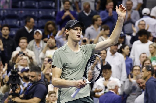Petenis nomor satu dunia Jannik Sinner mencapai semifinal US Open pertamanya, Kamis, 5 September 2024 WIB. Sinner meraih kemenangan empat set atas juara 2021 dan runner-up dua kali Daniil Medvedev.