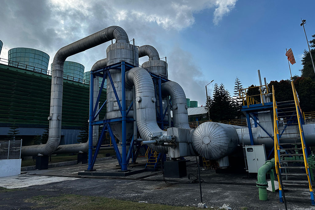 Lima tahun berselang, tepatnya pada 1987, PLTP Kamojang mengoperasikan unit 2 dan unit 3 yang masing-masing memiliki kapasitas sebesar 55 MW. Sehingga, total kapasitas terpasang PLTP Kamojang saat ini sebesar 140 MW.