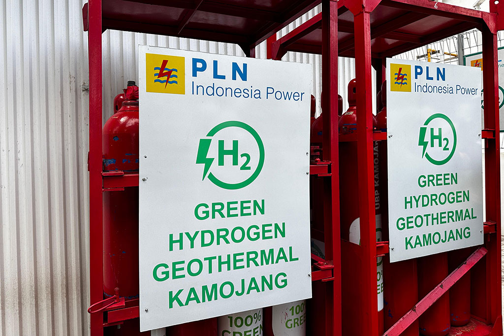 Adapun, Capacity Factor (CF) yang bisa ditampung PLTP Kamojang tercatat sebesar 84 CF. Capacity Factor (CF) merupakan faktor kapasitas, perbandingan antara kapasitas rata-rata dalam megawatt produksi selama periode tertentu terhadap kapasitas terpasang.