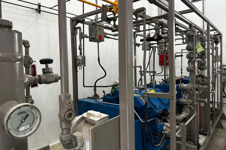 Menurut Tutun, besaran CF yang bisa ditampung PLTP Kamojang itu berada di atas kapasitas faktor geotermal dunia yang rata-rata hanya mencapai 80 CF. 