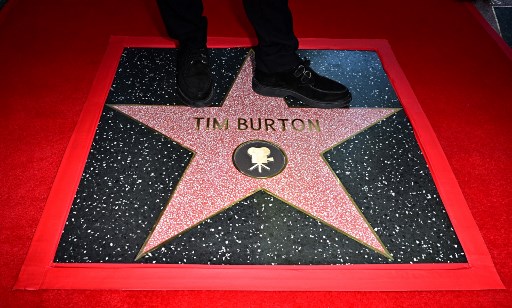 Sutradara film Tim Burton mendapat penghormatan berupa bintang di Hollywood Walk of Fame di Los Angeles, beberapa hari sebelum perilisan film terbarunya, 'Beetlejuice Beetlejuice'.