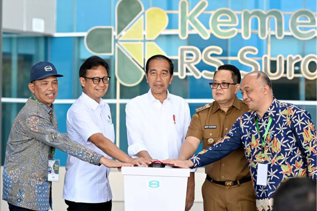 Presiden Joko Widodo (Jokowi) meresmikan Gedung Rumah Sakit (RS) Kementerian Kesehatan (Kemenkes) Surabaya di Jawa Timur, yang menelan anggaran hingga lebih dari Rp2 triliun untuk memberikan layanan kesehatan masyarakat.