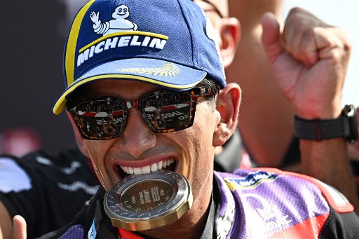 Pada balapan pendek yang digelar di kandang Ducati, Sirkuit Internasional Misano di Italia, Martin menjadi yang tercepat tepat di depan Bagnaia dan rekan satu tim di Prima Pramac, Franco Morbidelli.